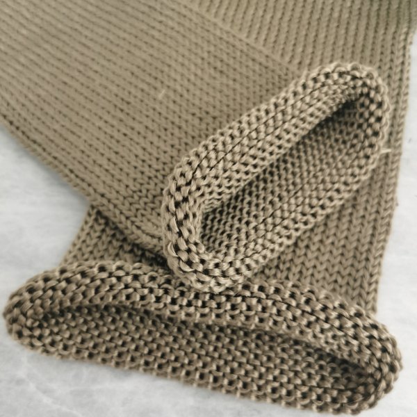 Mengapa menggunakan selongsong knalpot titanium untuk insulasi panas?